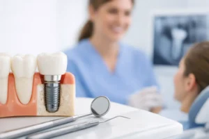 Guía de rehabilitación sobre implantes dentales